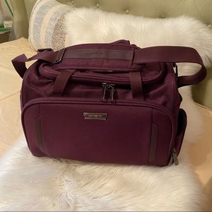 Samsonite Duffle Bag - purple, like new!
